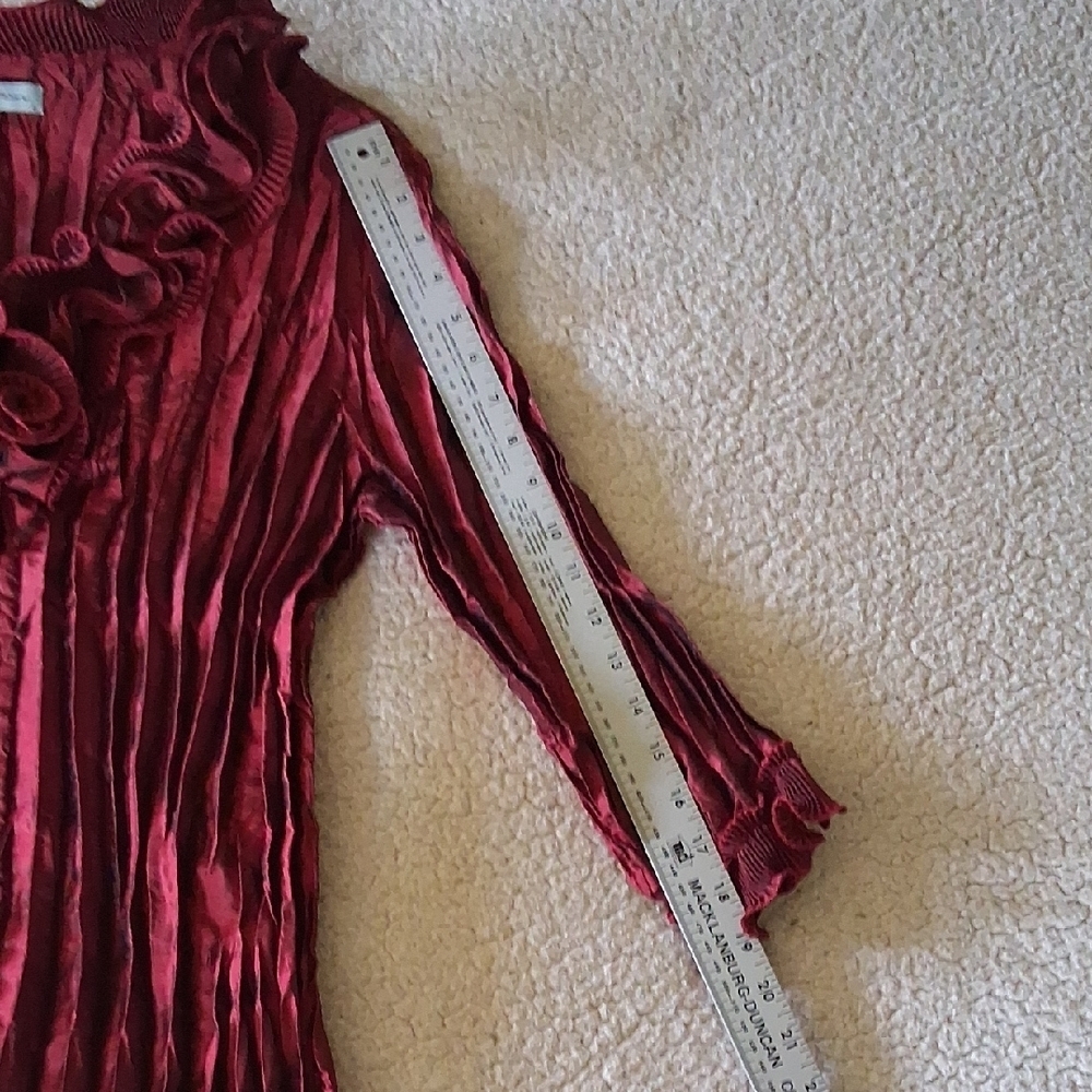 Chic Ruffled Burgundy Blouse - Picture 3 of 6